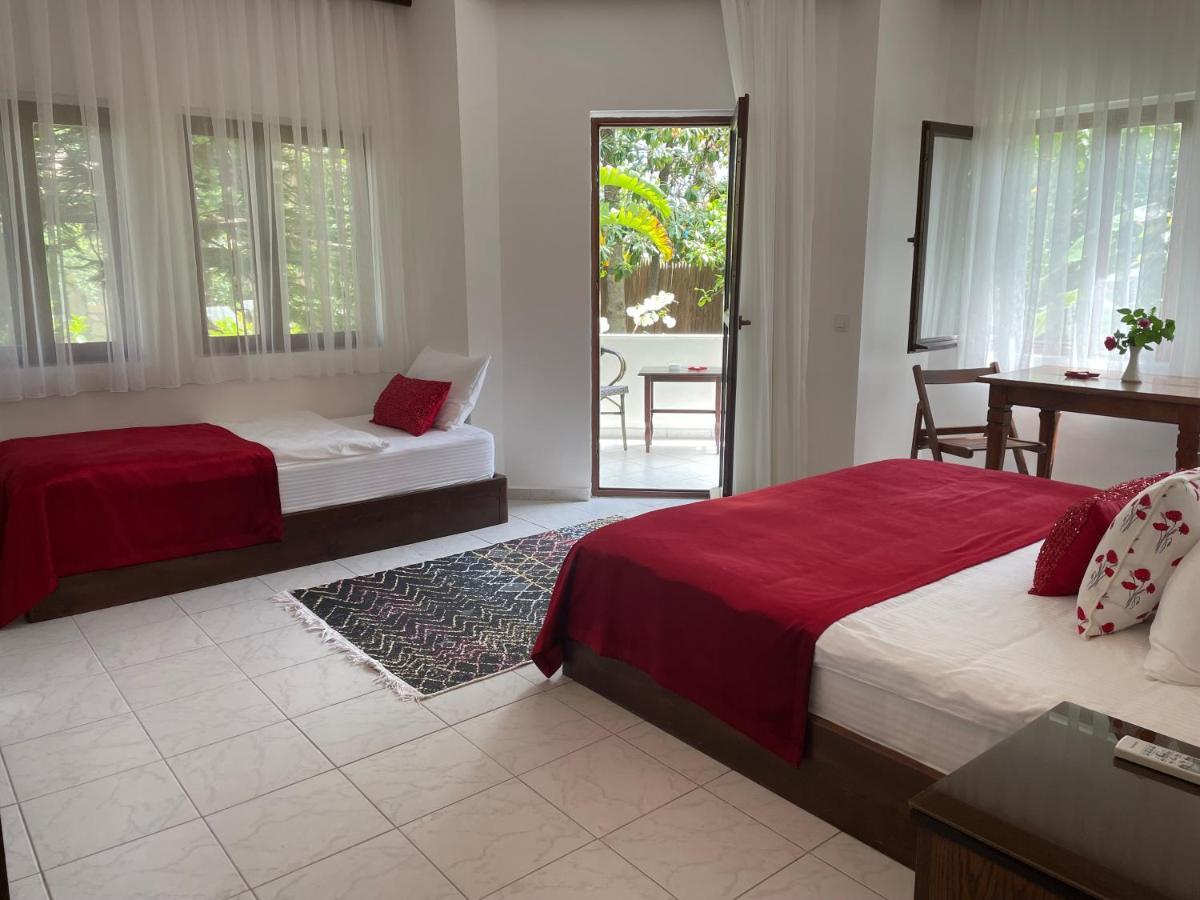Aida Hotel Чирали Экстерьер фото