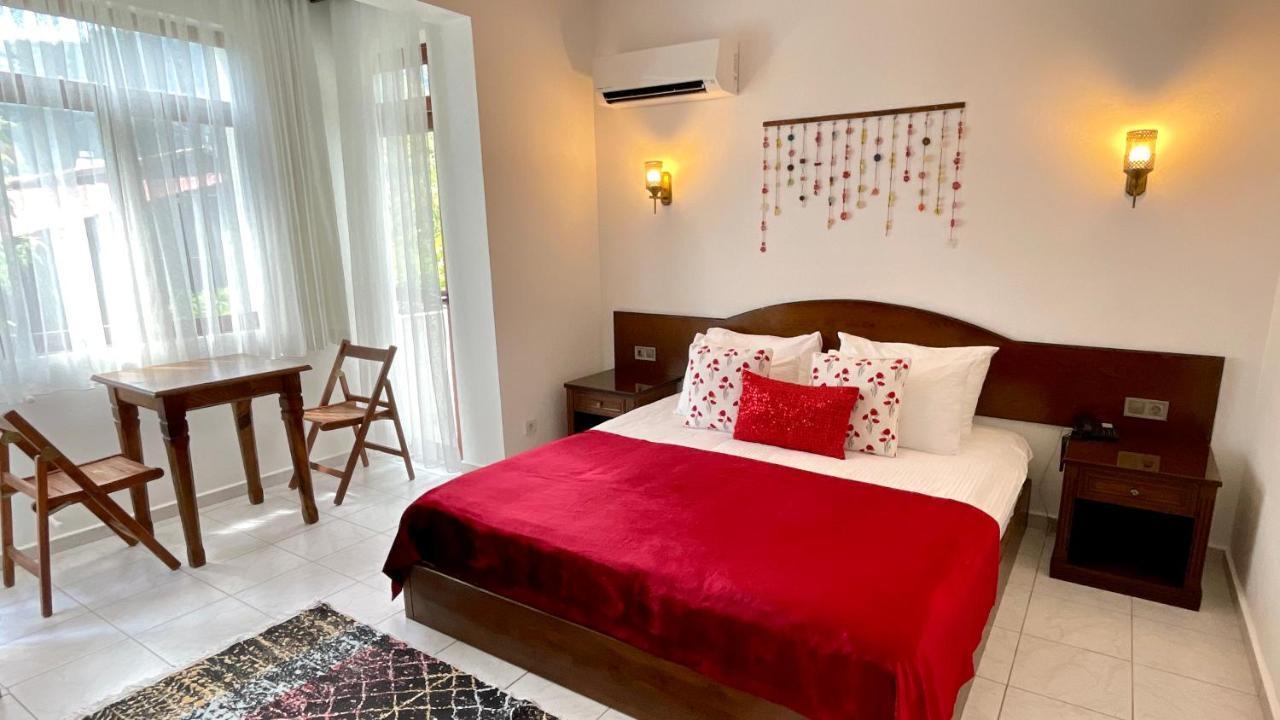 Aida Hotel Чирали Экстерьер фото