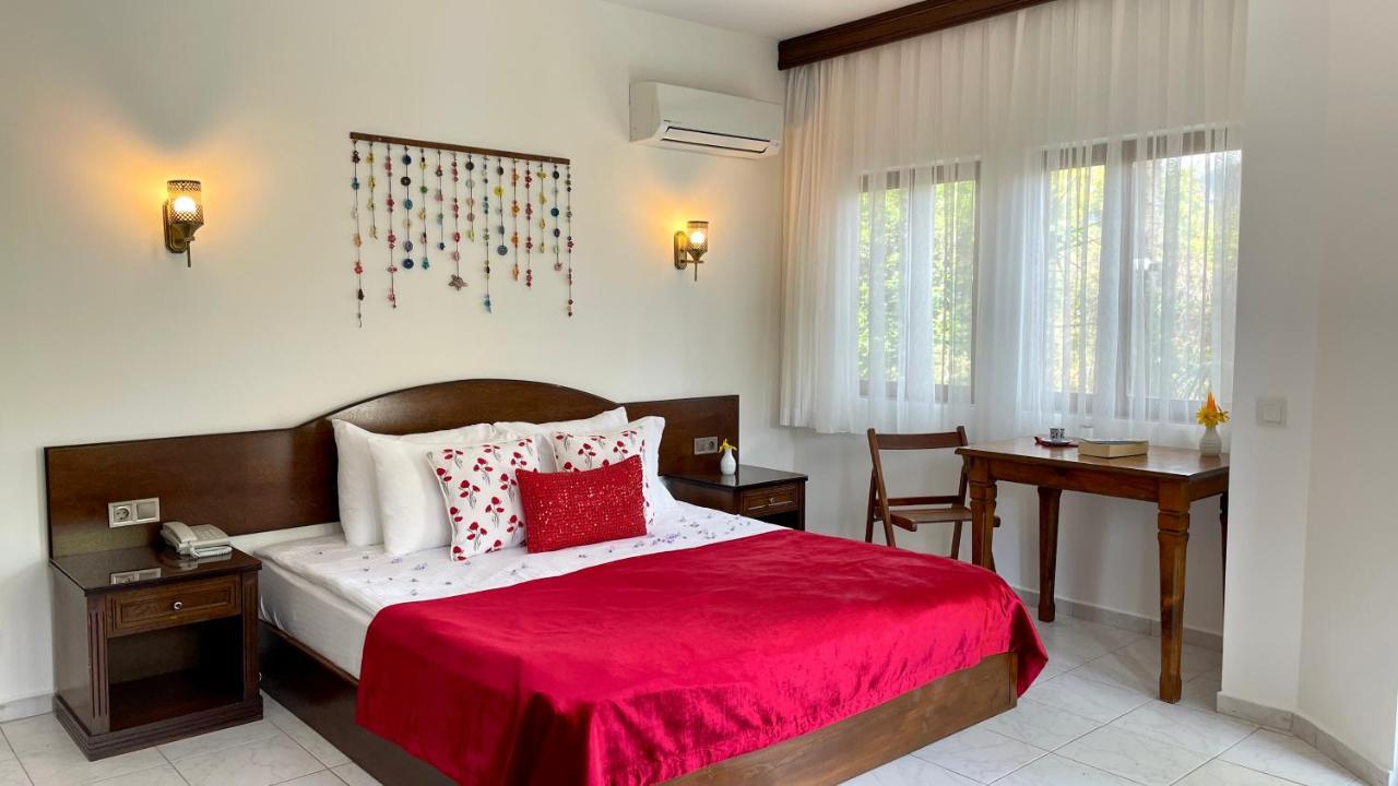 Aida Hotel Чирали Экстерьер фото
