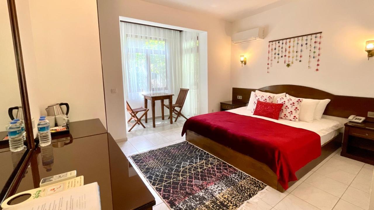 Aida Hotel Чирали Экстерьер фото