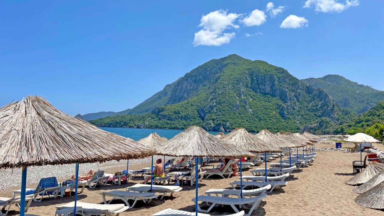 Aida Hotel Чирали Экстерьер фото