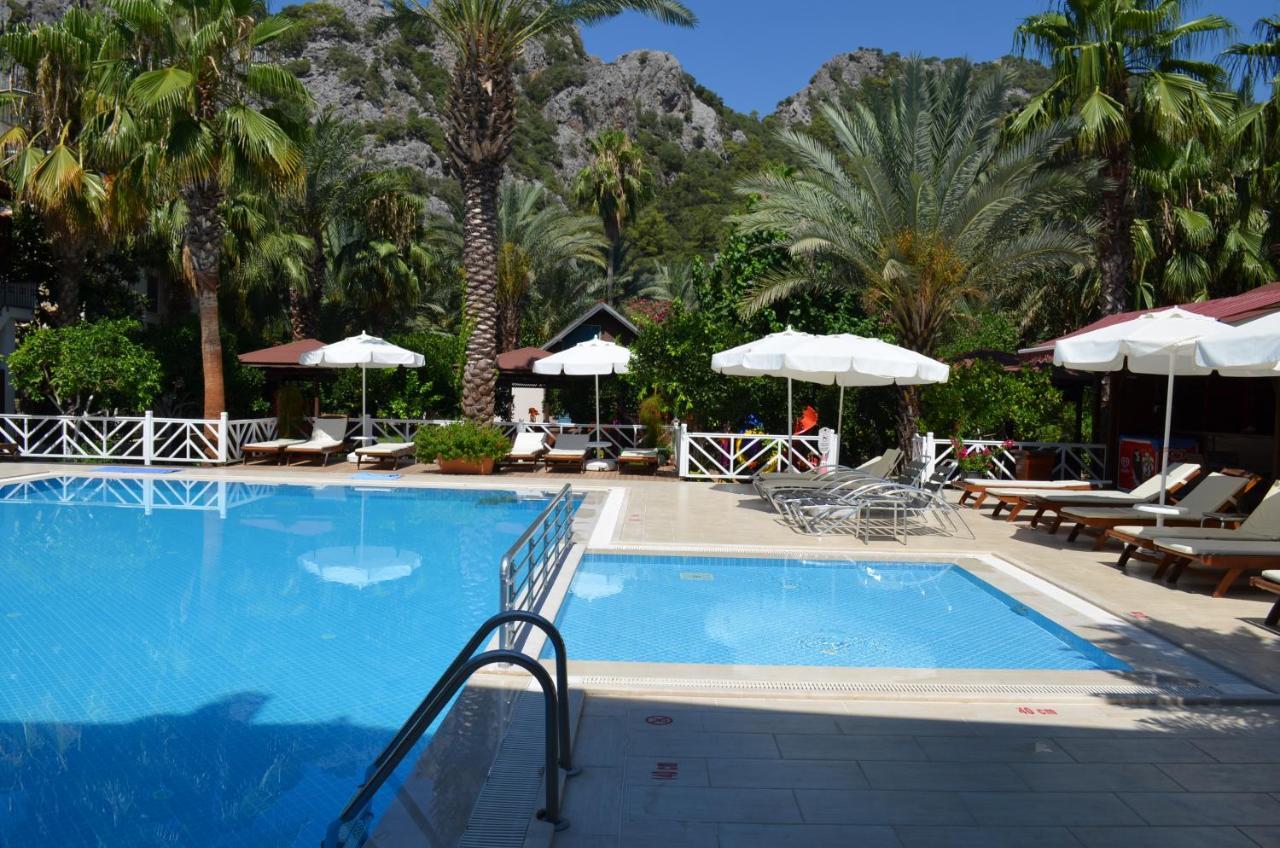 Aida Hotel Чирали Экстерьер фото